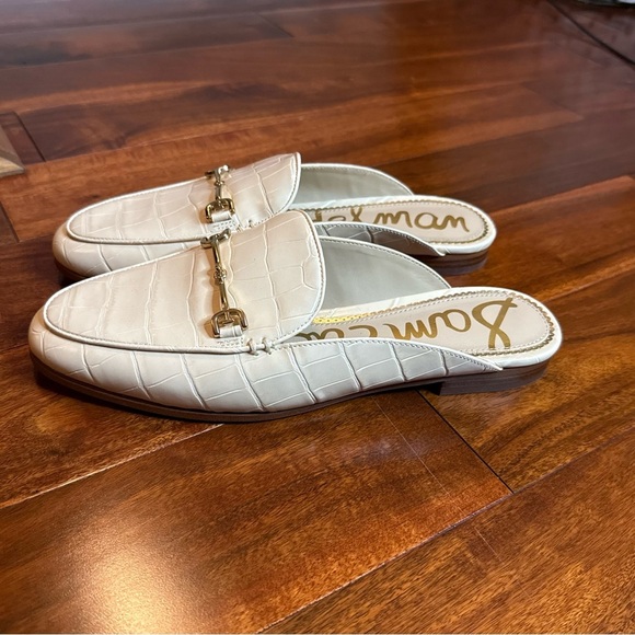 Sam Edelman Cream and Gold Flats with Textured Design - Picture 7 of 12